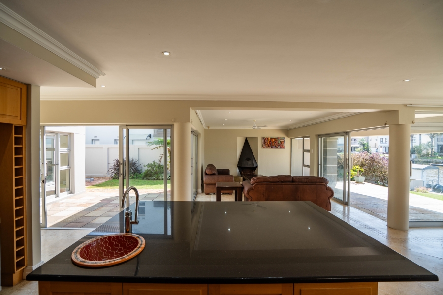 6 Bedroom Property for Sale in Royal Alfred Marina Eastern Cape